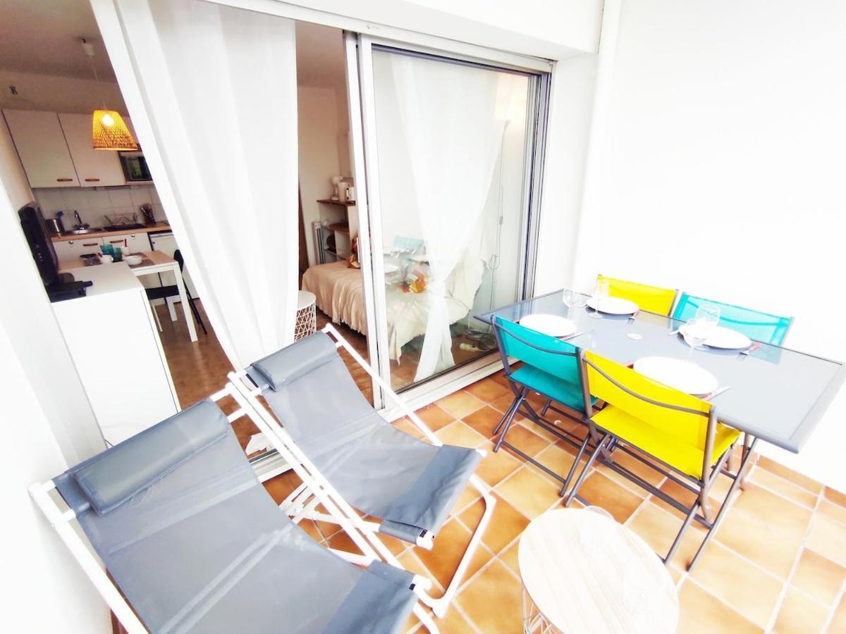 En Bord De Mer, Piscine, Parking Prive Et Wifi Appartement