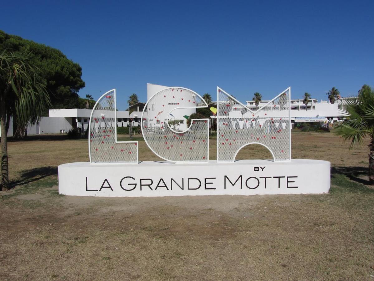 Appartement En Bord De Mer, Piscine, Parking Prive Et Wifi *