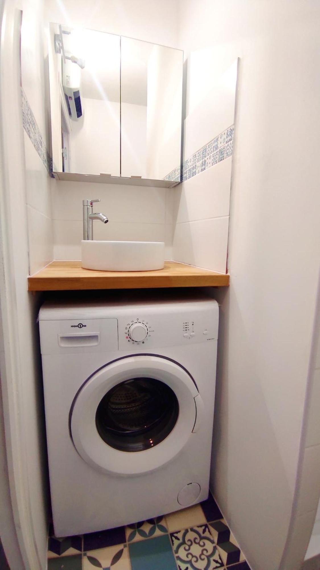 Appartement En Bord De Mer, Piscine, Parking Prive Et Wifi *